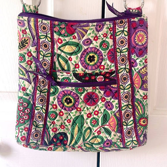 Vera Bradley cross body bag - Picture 2 of 3
